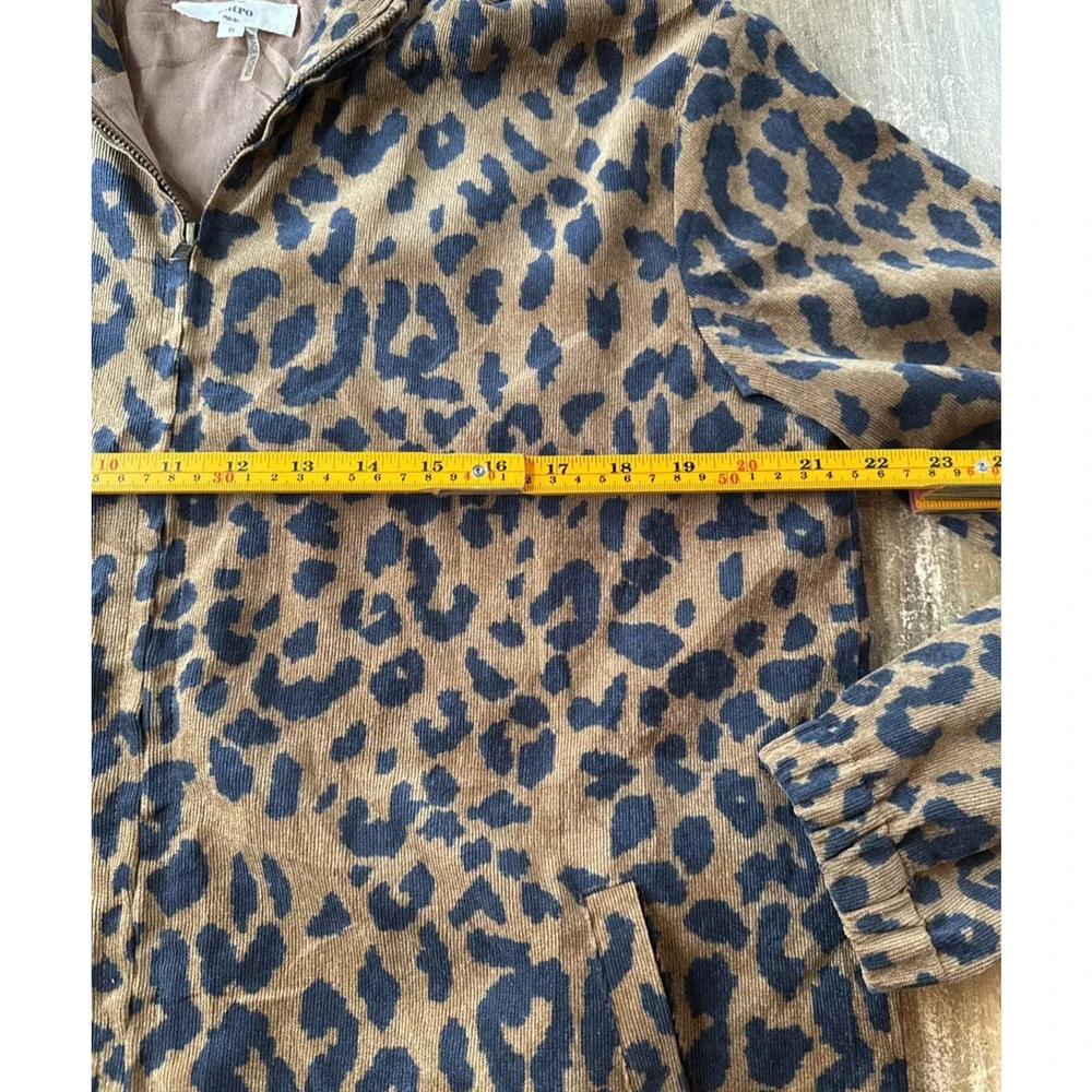 Entro Women's Size Small Zip Up Leopard Print Corduroy Jacket Hooded Long Sleeve